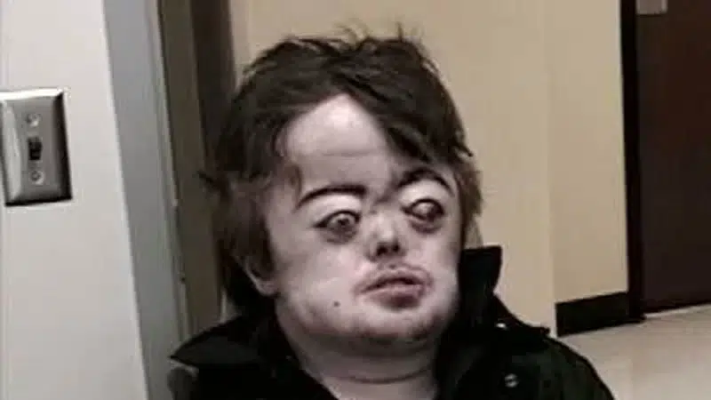 Qui est l'artiste Brian Peppers