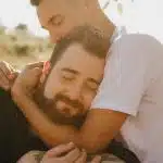 Comment optimiser vos chances lors de rencontres en ligne en tant qu'homme gay ?